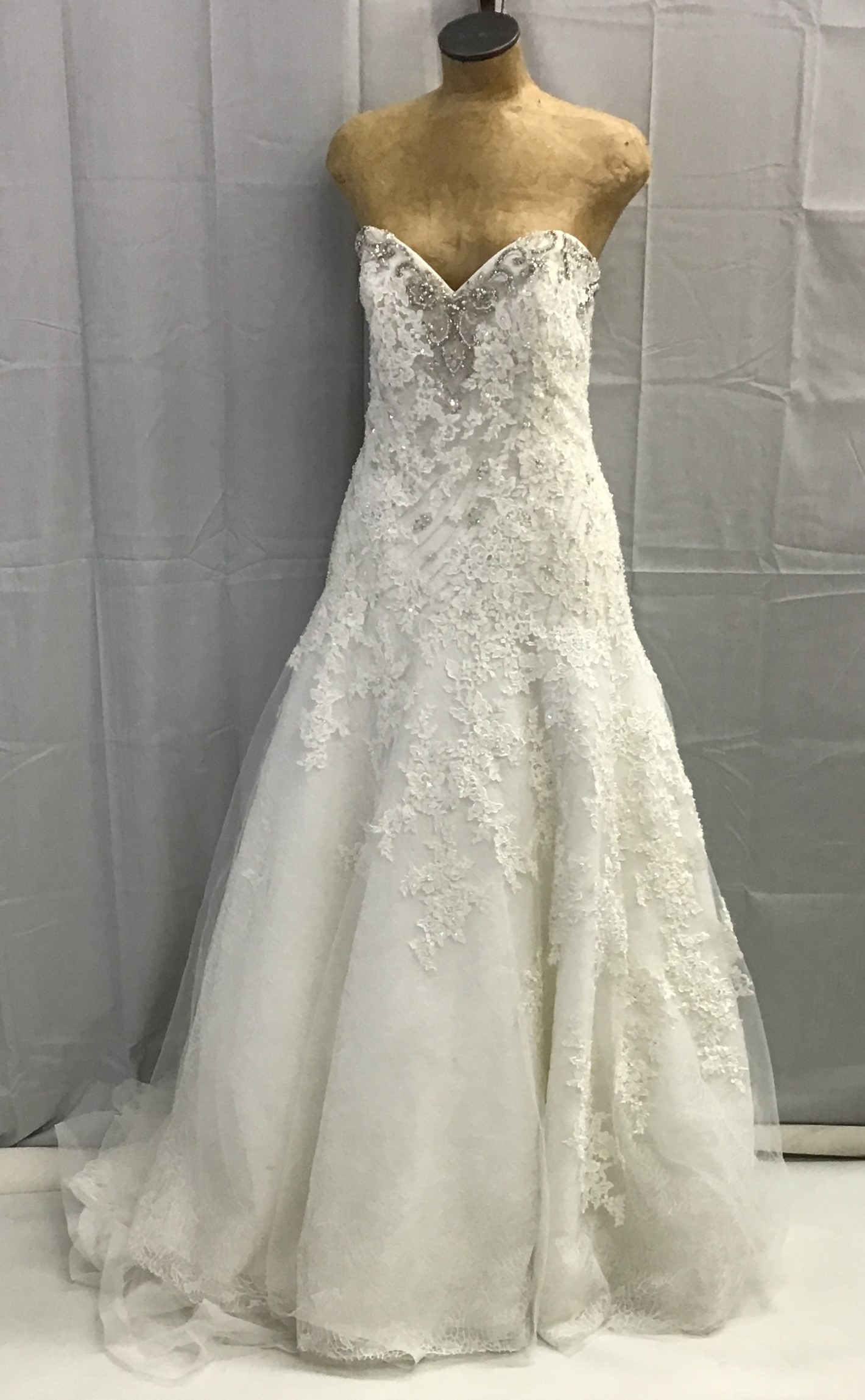 Pearl Women Bridal Gown, White Jeweled Gown Sizee 16