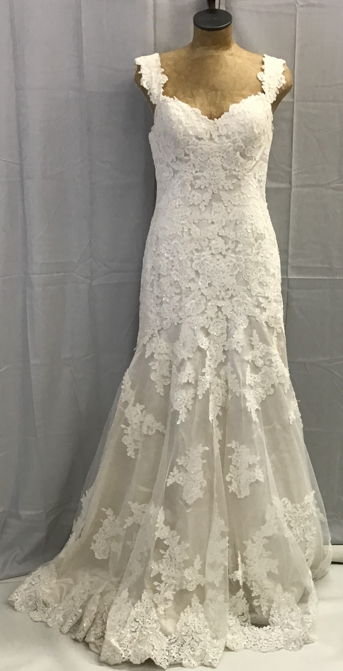 Essence Women Bridal Gown,  Ivory Lace Gown Size 12
