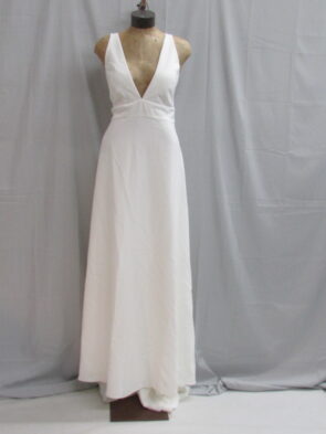 Lotus Threads Women Bridal Gown, Cream Gown Size 16