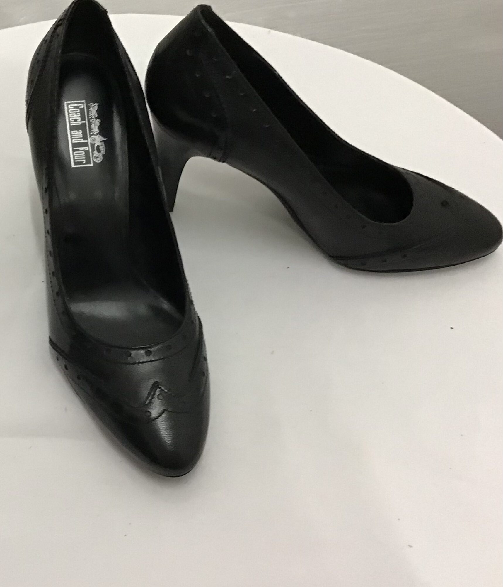 Coach and Four Women Black Genuine Leather Slip On Pumps. Loafer Style Size 9, 3" heel