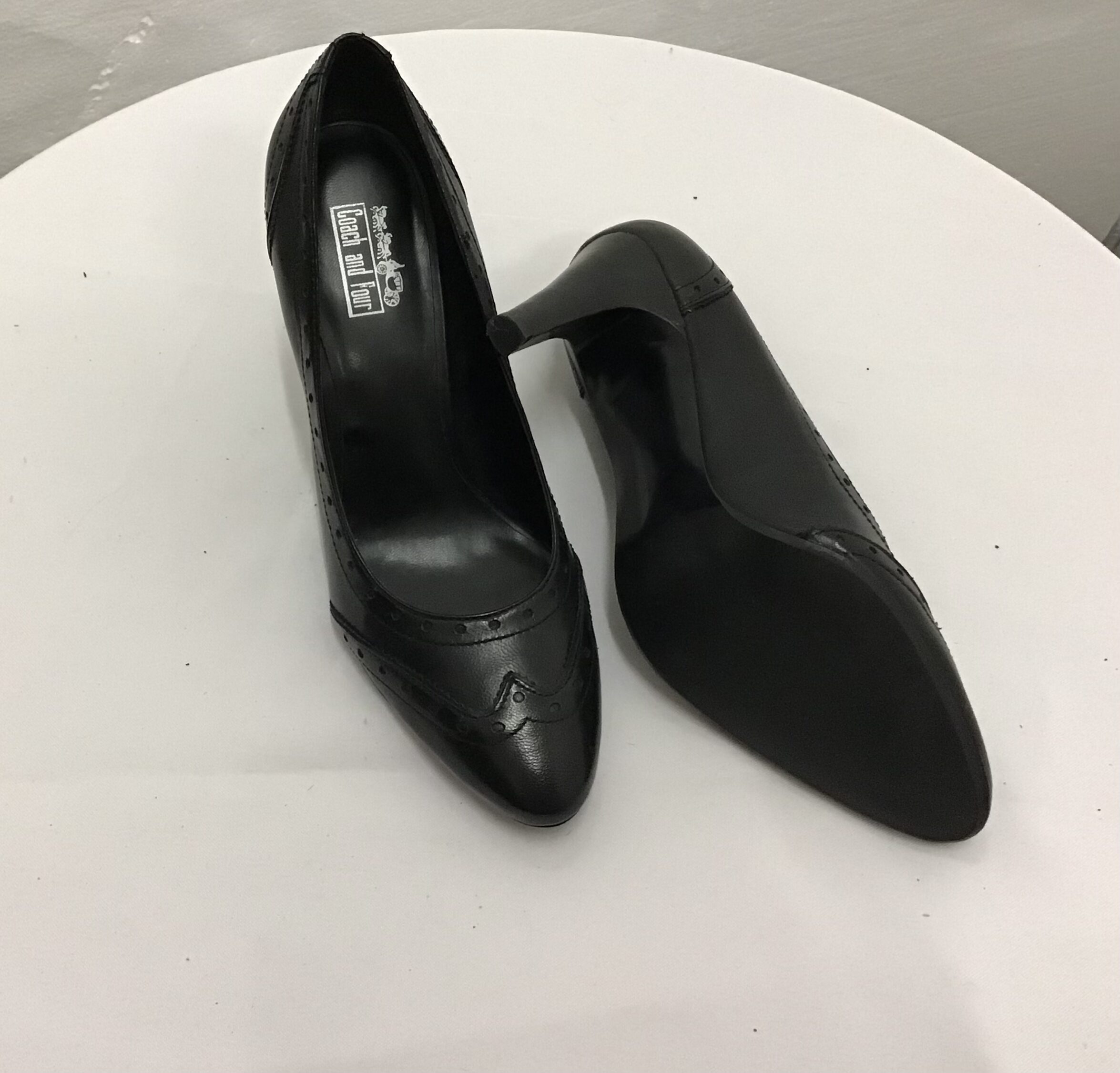 Coach and Four Women Black Genuine Leather Slip On Pumps. Loafer Style Size 9, 3" heel - Image 2