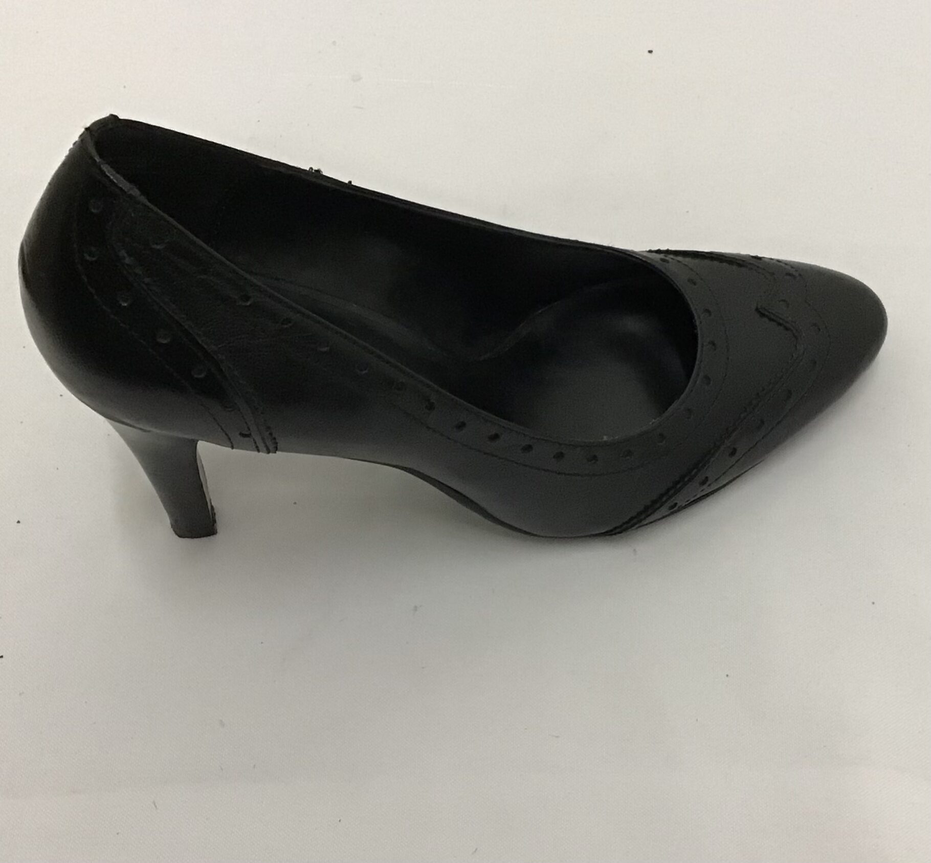 Coach and Four Women Black Genuine Leather Slip On Pumps. Loafer Style Size 9, 3" heel - Image 5