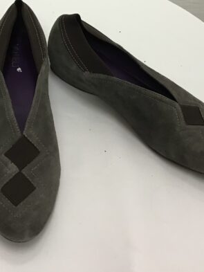 Van eli Women Gray Suede Slip On Flats Size 11 (mini hidden wedge heel)