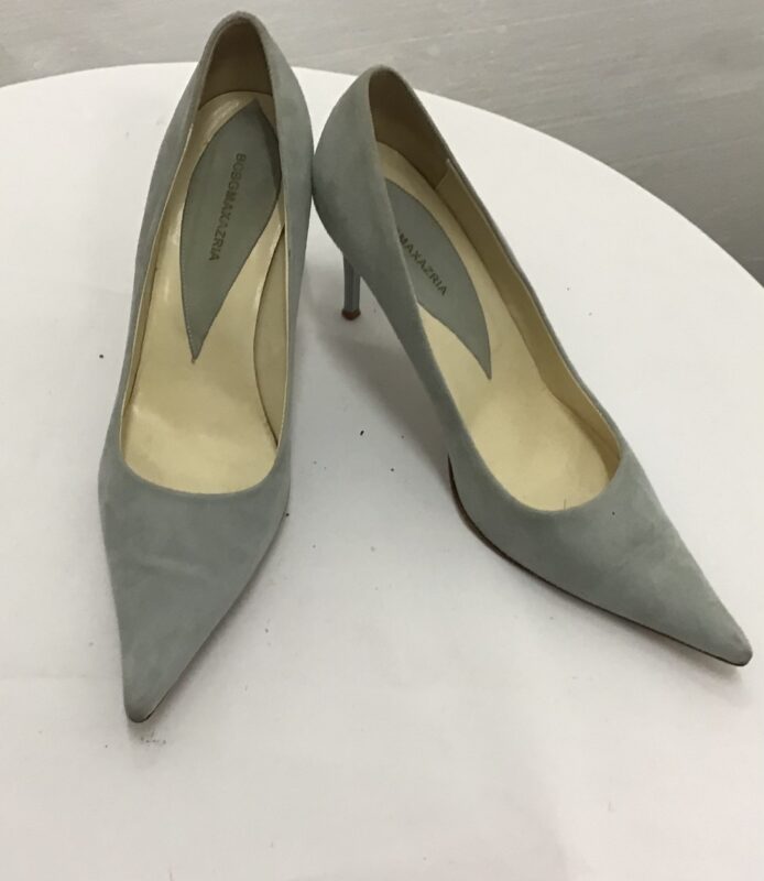 BCBG Maxazria Women Bluish Gray Suede Pumps, Pointy Toe Slip On Size 9