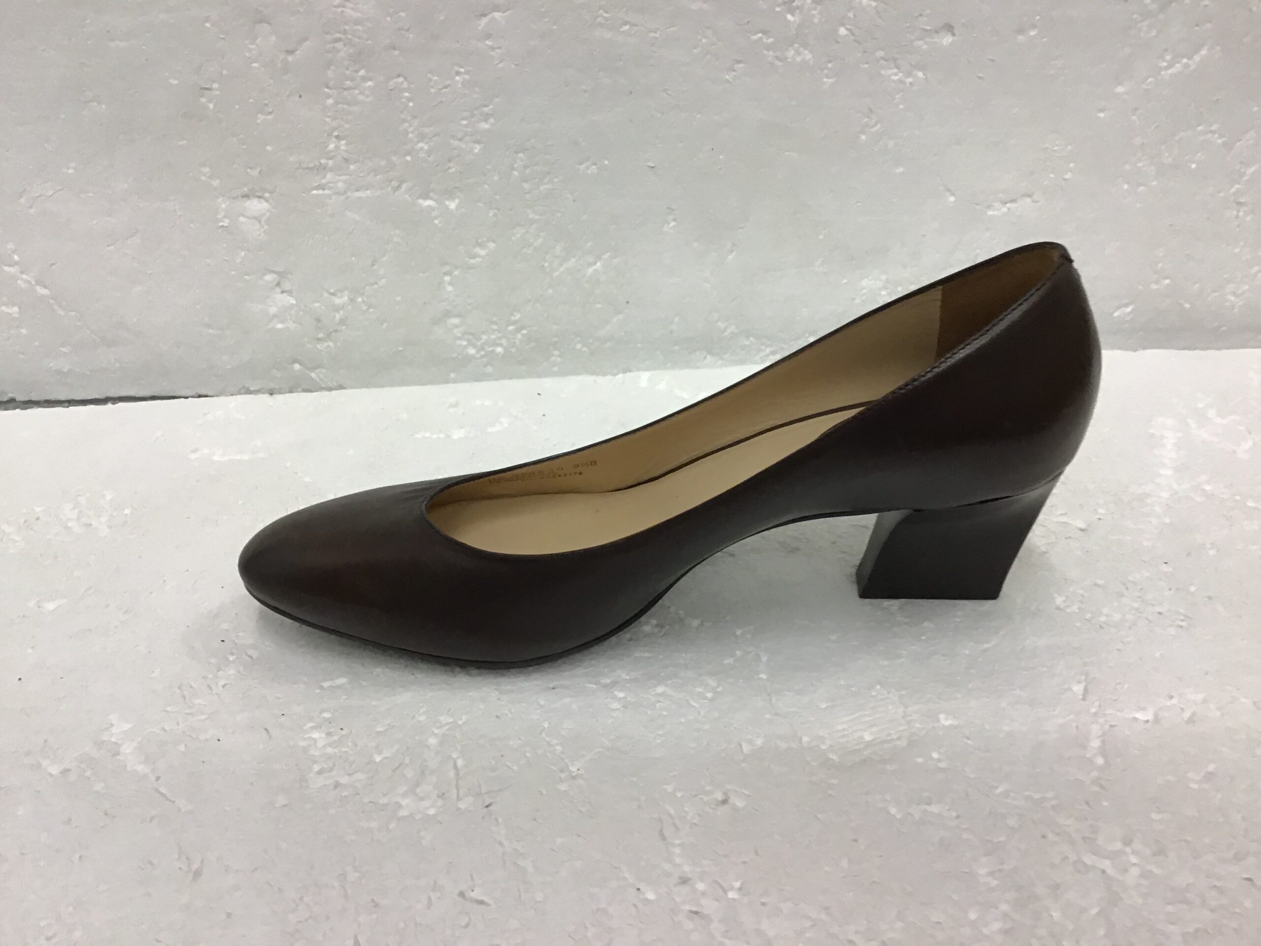 Cole Haan Women Brown Pumps Size 9.5 - Image 5