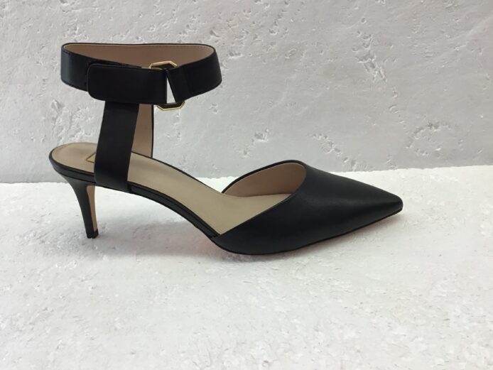 Louise et Cie Shoes, LC Greta,Black Leather Pointy Toe Ankle Strap Size 11 - Image 3