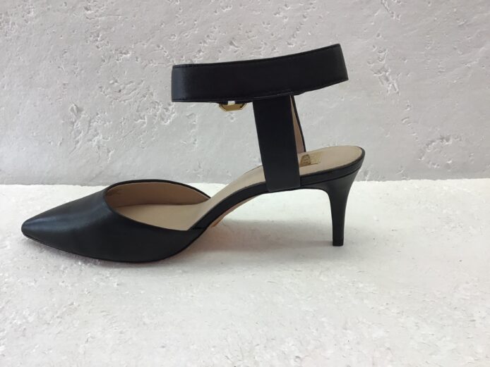 Louise et Cie Shoes, LC Greta,Black Leather Pointy Toe Ankle Strap Size 11 - Image 4