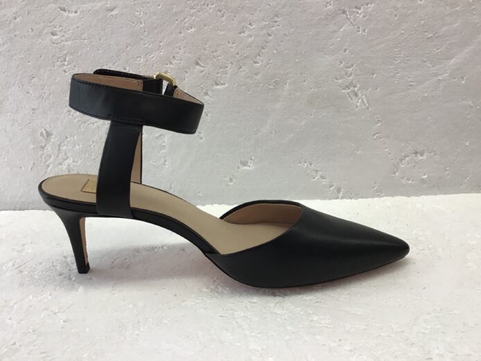 Louise et Cie Shoes, LC Greta,Black Leather Pointy Toe Ankle Strap Size 11 - Image 6