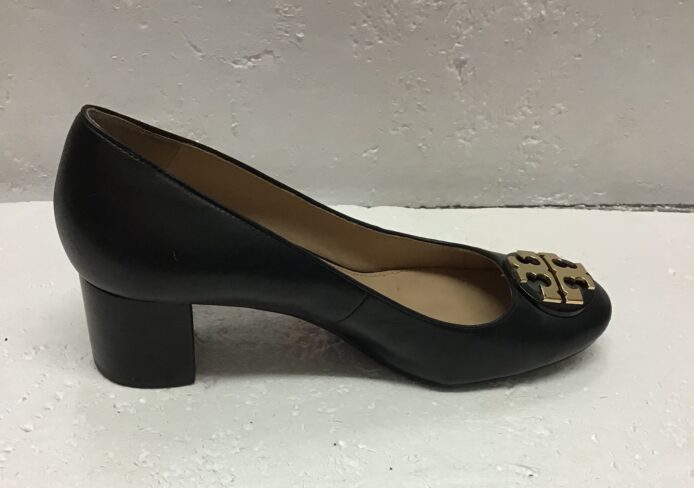 Tory Burch, Women Black Slip On Pumps w Signature Medalion on Toe Size 9.5 - Image 3