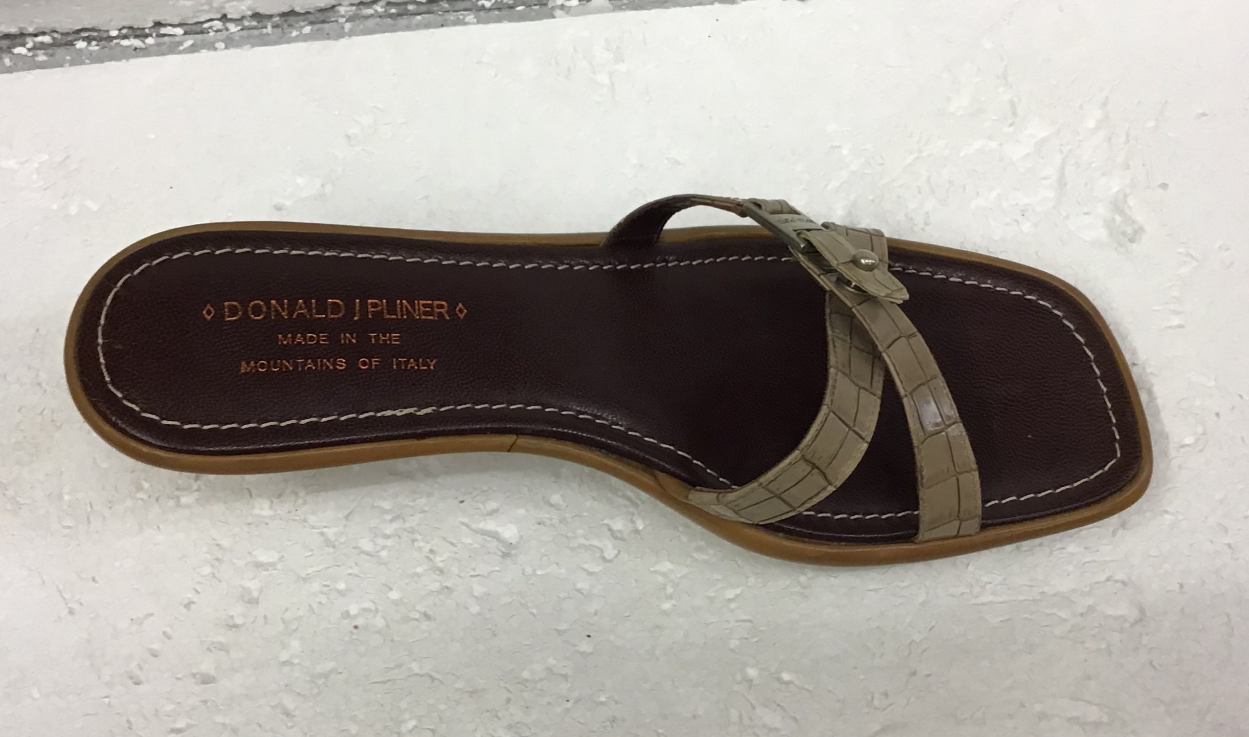 Donald Pliner Brown Leather Open Toe Kitten Heel Sandal 9.5 - Image 7