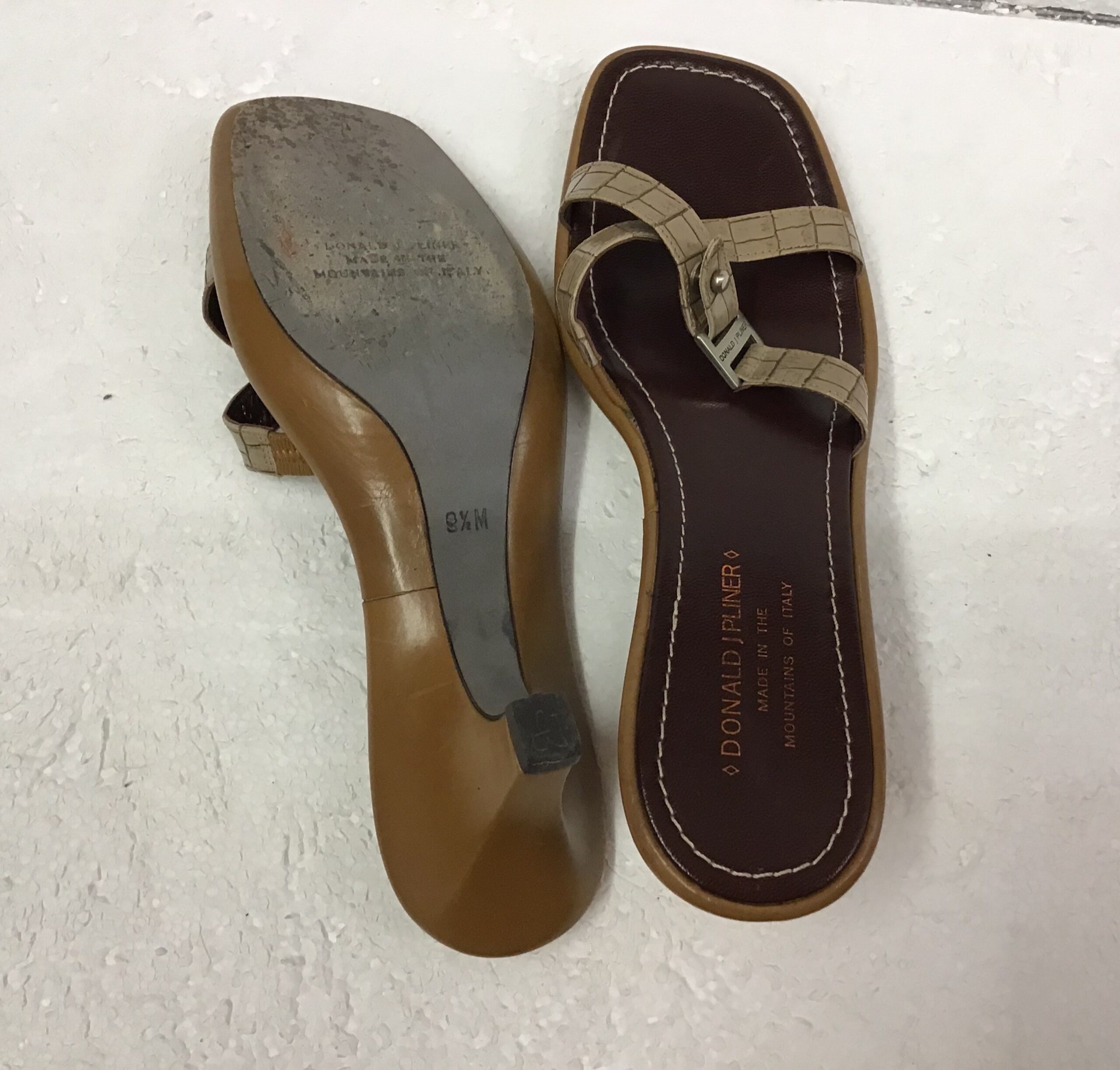 Donald Pliner Brown Leather Open Toe Kitten Heel Sandal 9.5 - Image 3