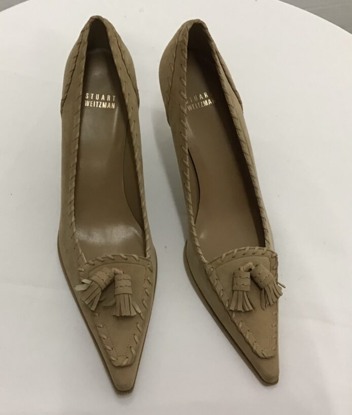 Stuart Weiztman Women Nude Genuine Suede Slip On Pumps, Pointy Toe Size 9, 2.5" heel - Image 2