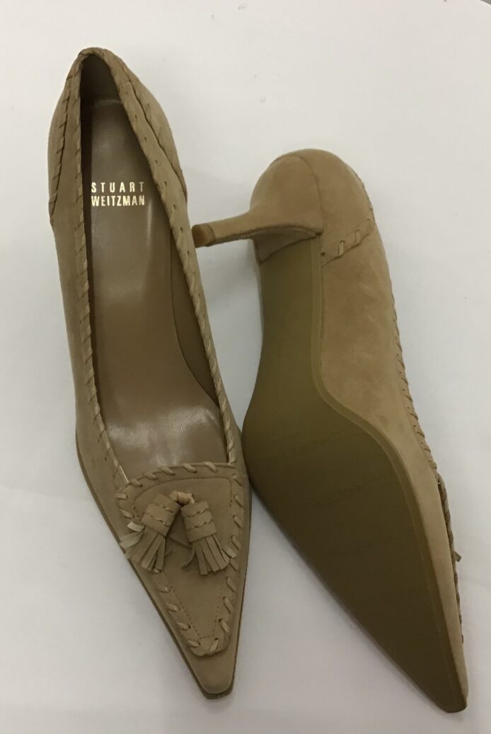 Stuart Weiztman Women Nude Genuine Suede Slip On Pumps, Pointy Toe Size 9, 2.5" heel - Image 3