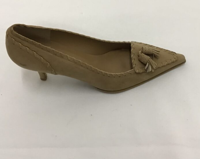 Stuart Weiztman Women Nude Genuine Suede Slip On Pumps, Pointy Toe Size 9, 2.5" heel - Image 6