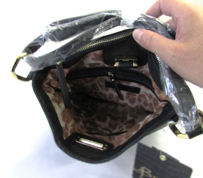 B Makowsky Black Leather Purse - Image 6