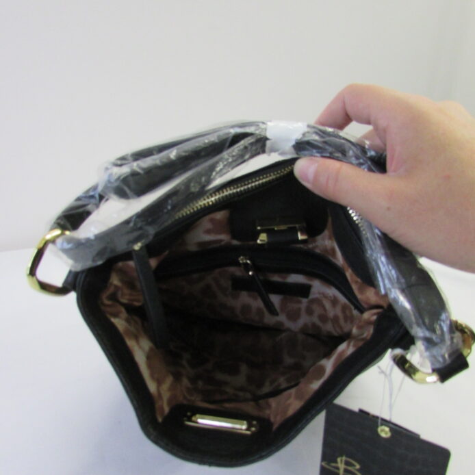 B Makowsky Black Leather Purse - Image 8