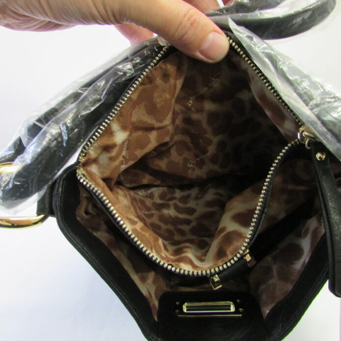 B Makowsky Black Leather Purse - Image 9