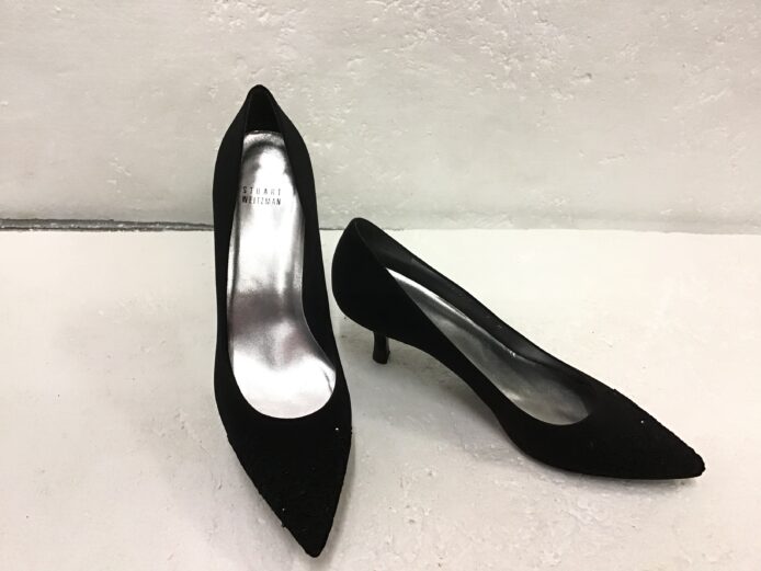 Stuart Weitzman Women Black Pointy Toe Slip On Pumps w Emboridered Toe Size 9