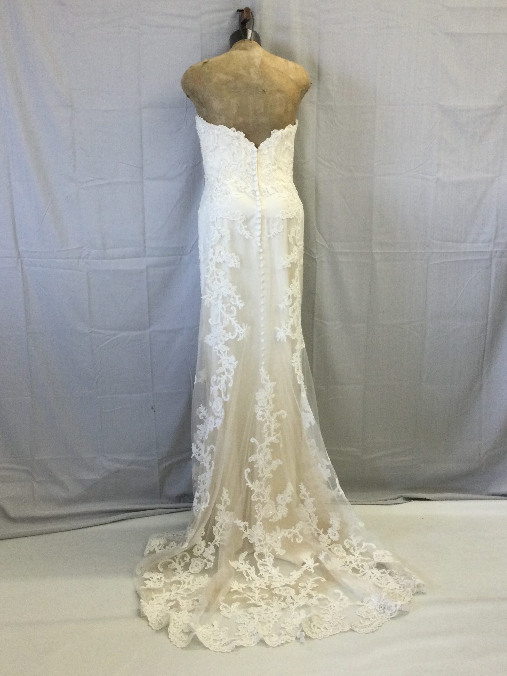 Casablanca Bridal Ivory Lace Gown Size 10 - Image 2