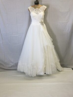 Mori Lee White Chiffon Gown Size 12