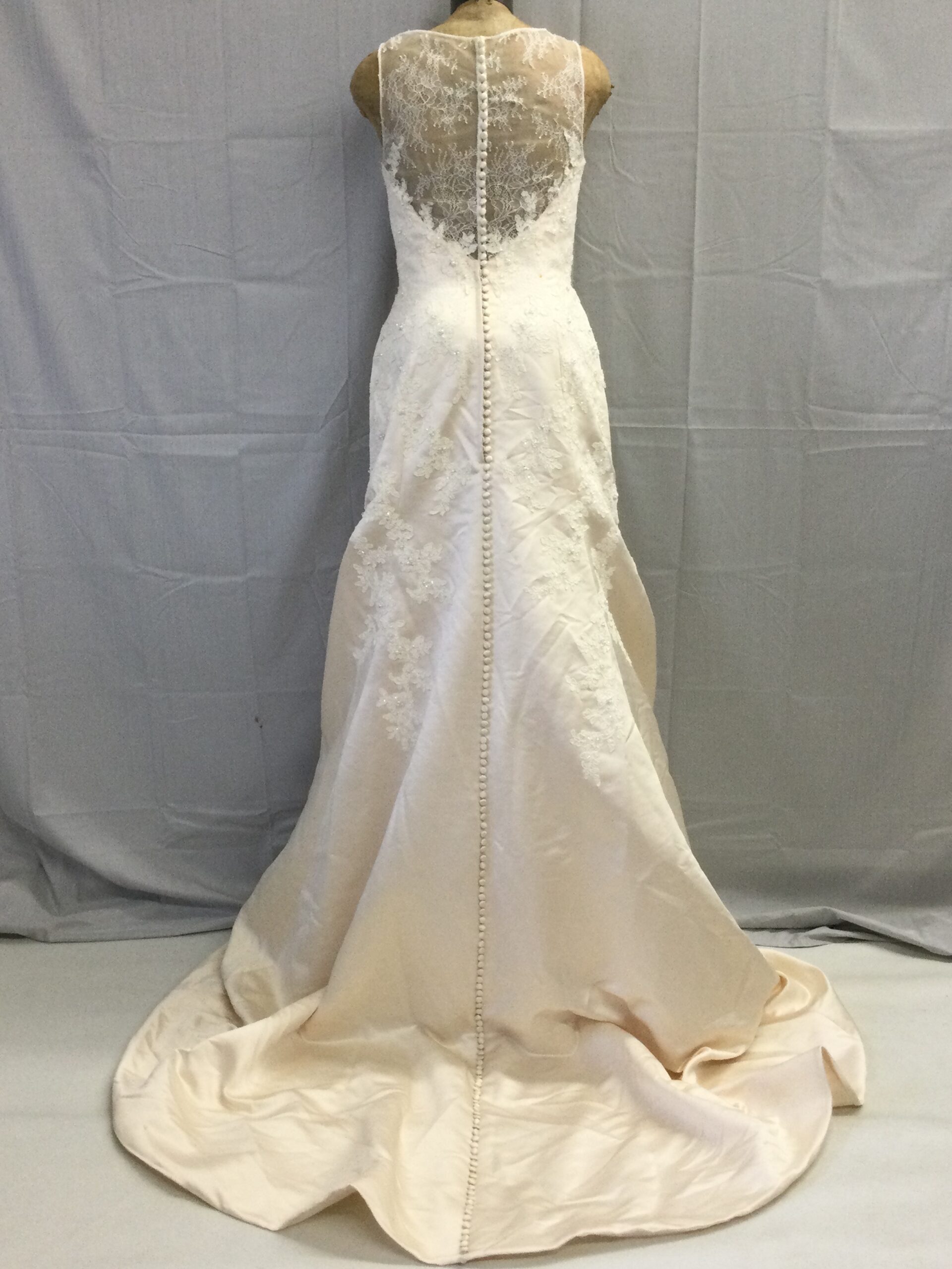 Jasmne Ivory Floral Lace Gown Size 12 - Image 2