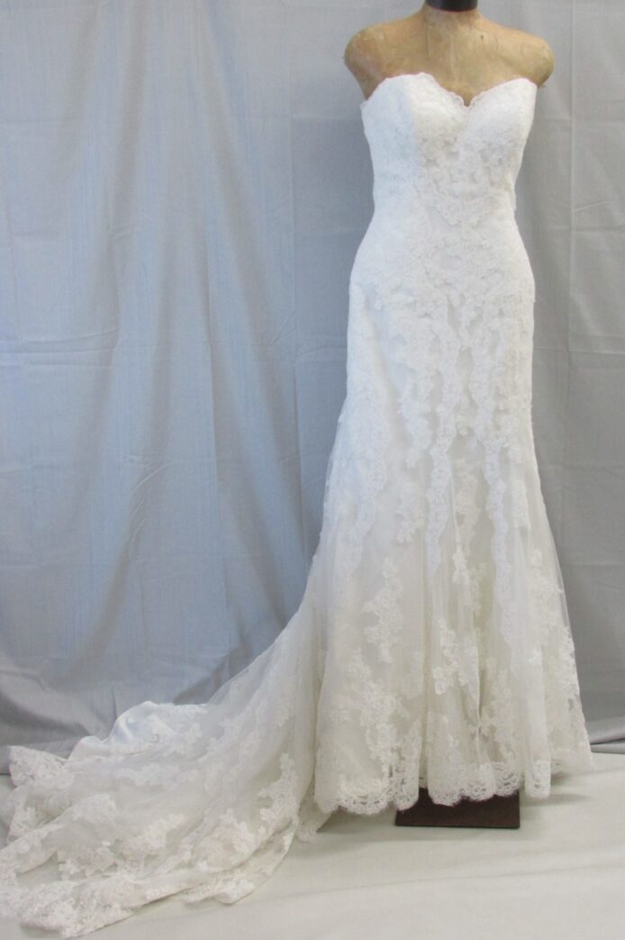 David Tutera for Mon Cheri Ivory Lace Bridal Gown Size 12
