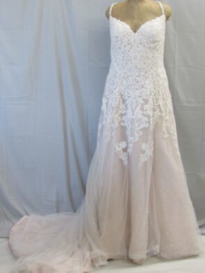 Stella York Moscato Ivory Lace Gown Size 22