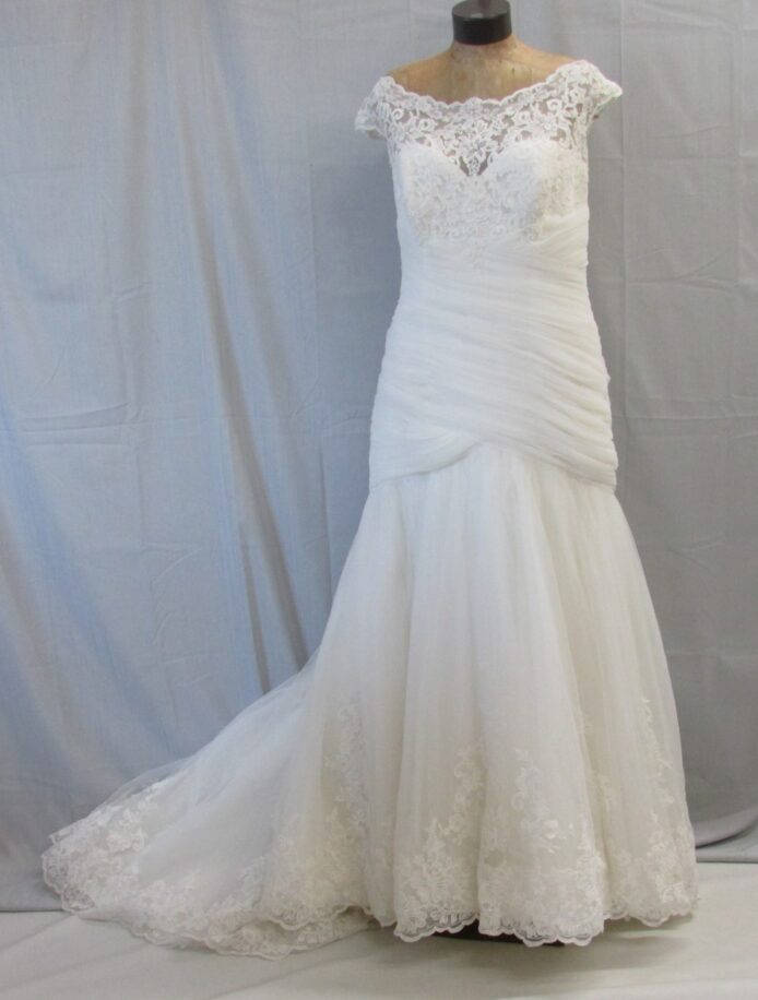 Morilee by Madeline Gardener Ivory Lace Gown Size 22