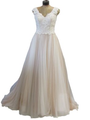 Morilee by Madeline Gardener Ivory Nude Lace Gown Size 10