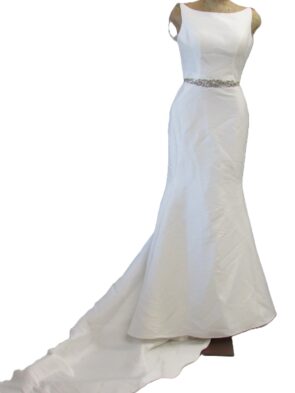 Essense of Australia Ivory Zip-Up Diamante Gown Size 10