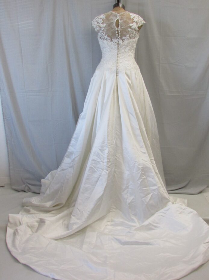 Jasmine Bridal Collection White Gown Size 10 - Image 2