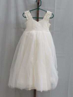 fattie pie ivory flower girl dress size 3t