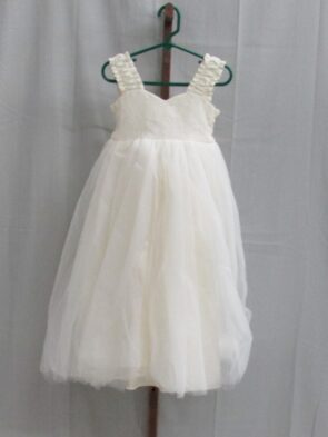 fattie pie ivory flower girl dress size 5 ankle