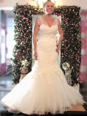 Jasmine Haute Couture Bridal Gown Size 8