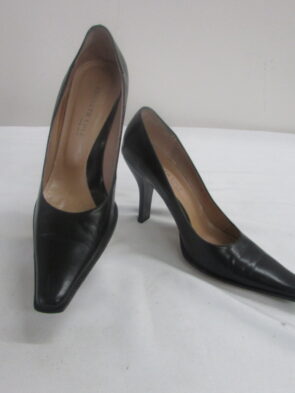 Kenneth Cole New York Vintage Black Leather Slip-on Pumps Size 8