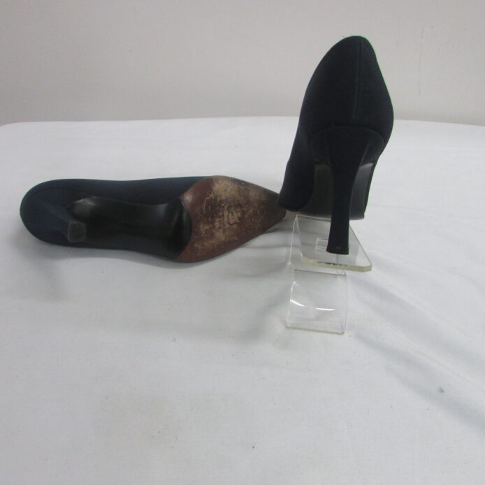 Stuart Weitzman Vintage Navy Blue Fabric Upper Slip-on Pumps Size 7W - Image 5