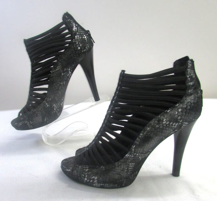 BCBGeneration Women's Black Strappy Open Toe Heels Size 7 - Image 5