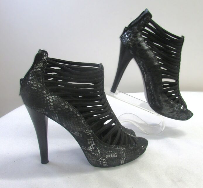 BCBGeneration Women's Black Strappy Open Toe Heels Size 7 - Image 6