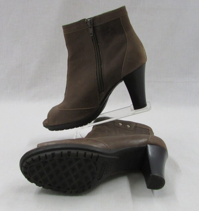 Aerosoles Heelrest Ankle Boots Size 9 - Image 6