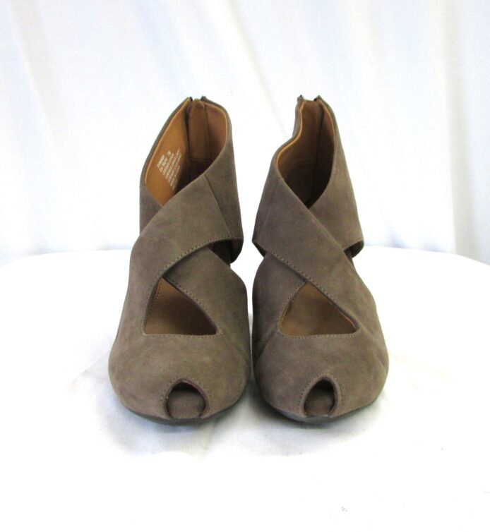 Earthies Fashion Cutout Shoe Boot Size 7