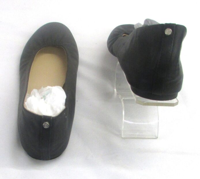 New York and Company Women's Black Faux Leather Slip-On Flats Size 10 - Image 4