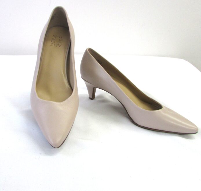 Naturalizer Women's Nude Leather Pointy-toe Slip-on Heel Size 9.5W