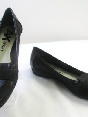 Anne Klein Sport Women Black Slip-on Flats Size 6.5