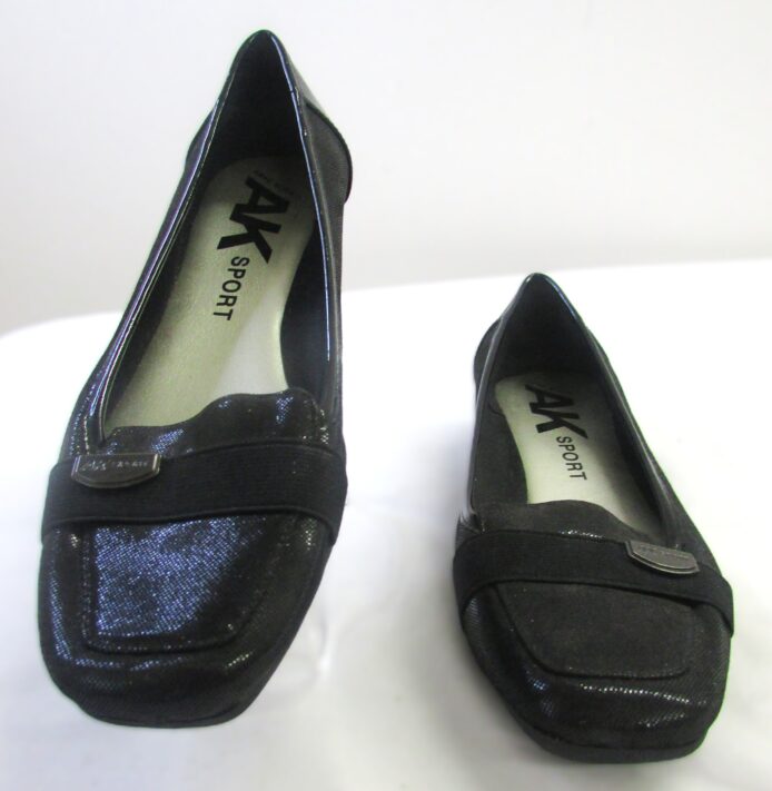 Anne Klein Sport Women Black Slip-on Flats Size 6.5 - Image 2