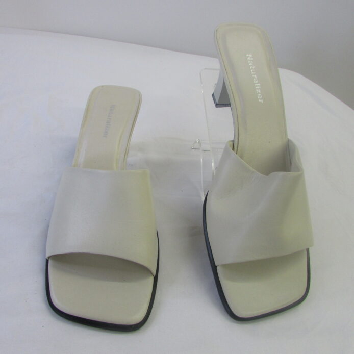 Naturalizer Leather Nude Slip-on Mules Size 10 - Image 2