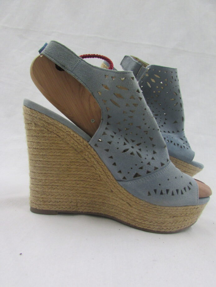 Marc Fisher Wedge Sandal Size 7.5 - Image 2