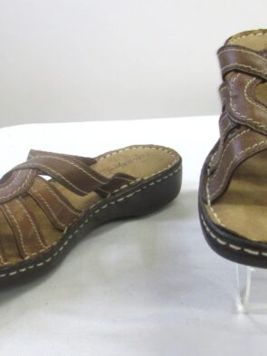 Natural Soul by Naturalizer Women's Brown Strappy Slip-on Sandals Size 10