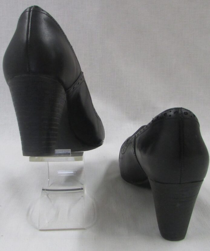 Clarks Bendables Pumps Size 10 - Image 5