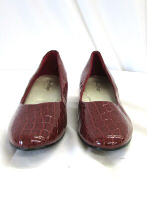 Angel Steps Slip-on Pumps Size 9.5W