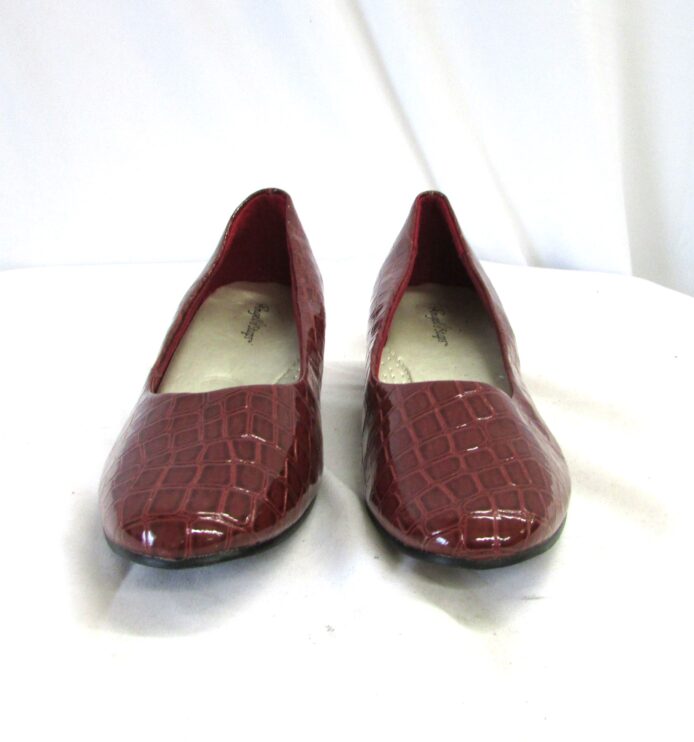 Angel Steps Slip-on Pumps Size 9.5W